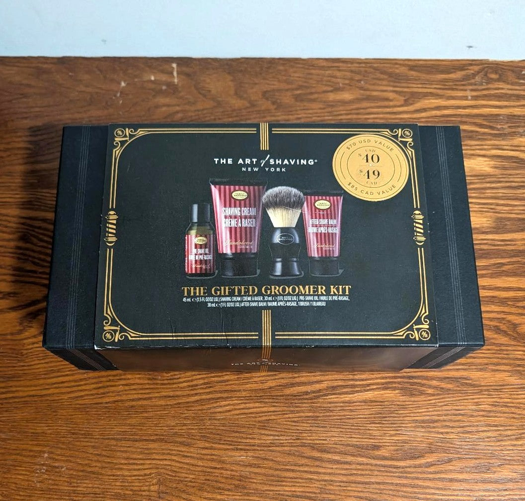 The Art of Shaving Sandalwood Gifted Groomer Kit