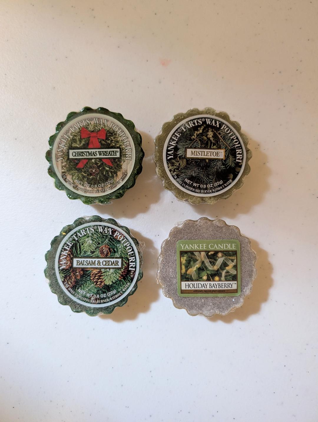 Yankee Candle Wax Tart Holiday Bundle 4-Pack